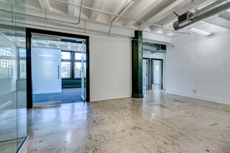 833 S Spring St, Los Angeles, CA for lease Interior Photo- Image 2 of 14