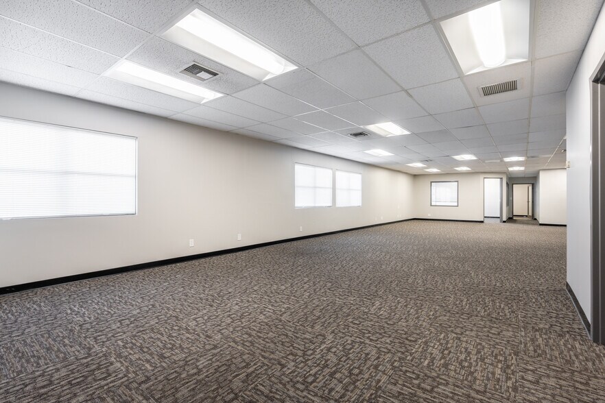 4891-4895 Pacific Hwy, San Diego, CA for lease - Interior Photo - Image 2 of 16
