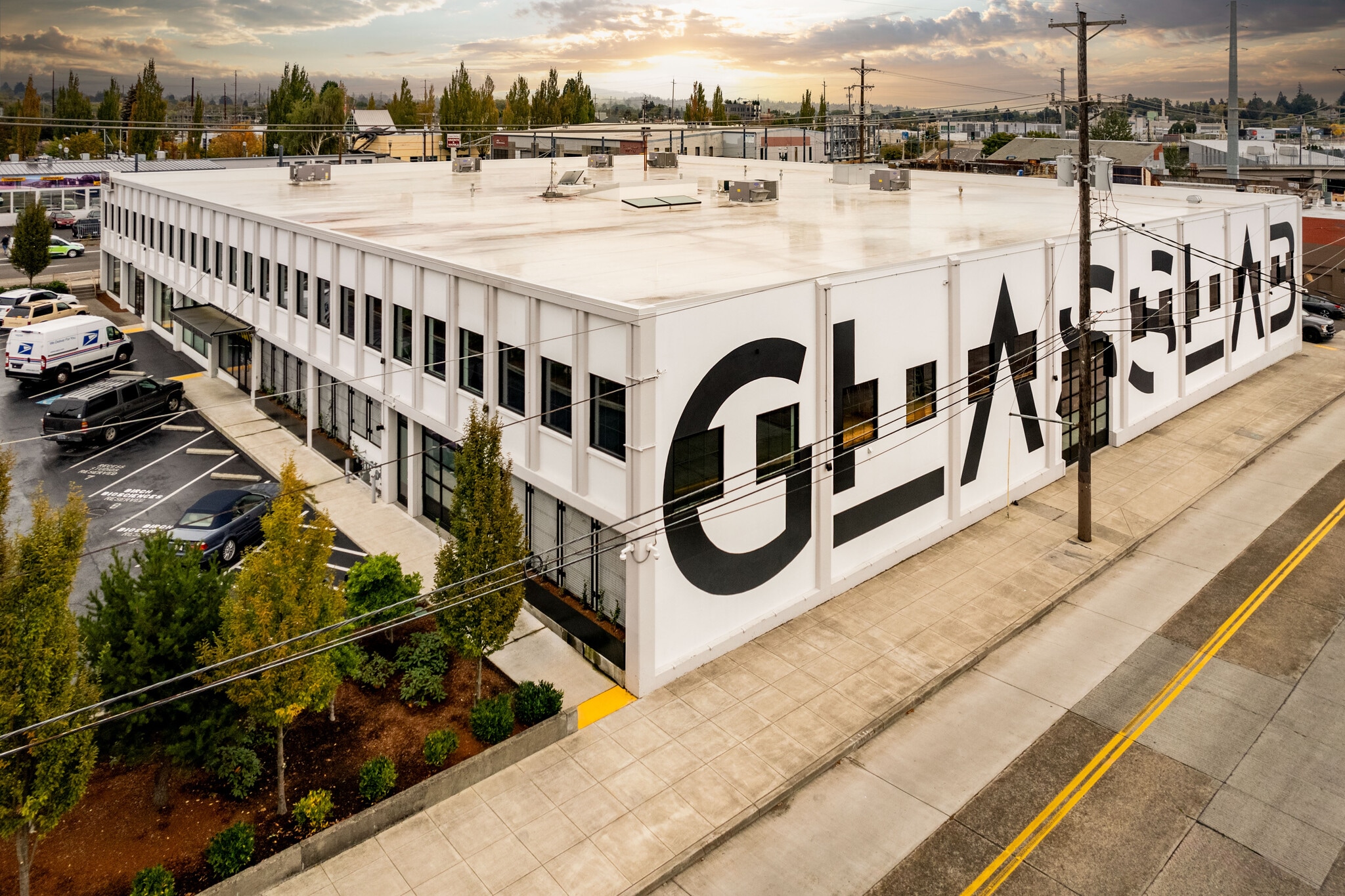 350 SE Mill St, Portland, OR for lease Primary Photo- Image 1 of 19