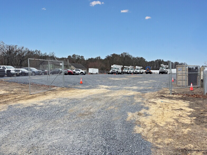 167 W Cohawkin Rd, Clarksboro, NJ à louer - Photo du bâtiment - Image 2 de 7