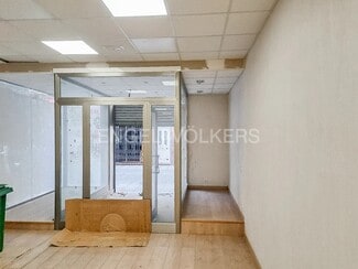 Plus de détails pour Multi-résidentiel à vendre