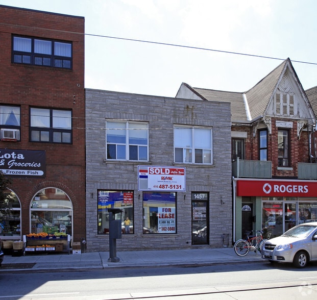 1457 Dundas St W, Toronto, ON for lease - Primary Photo - Image 1 of 4