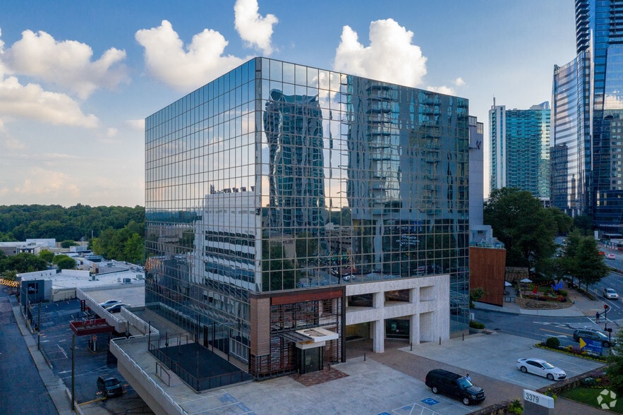3379 Peachtree Rd NE, Atlanta, GA for lease - Primary Photo - Image 1 of 18
