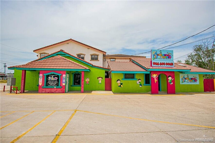 101 N Alamo Rd, Alamo, TX à vendre - Photo du bâtiment - Image 1 de 26