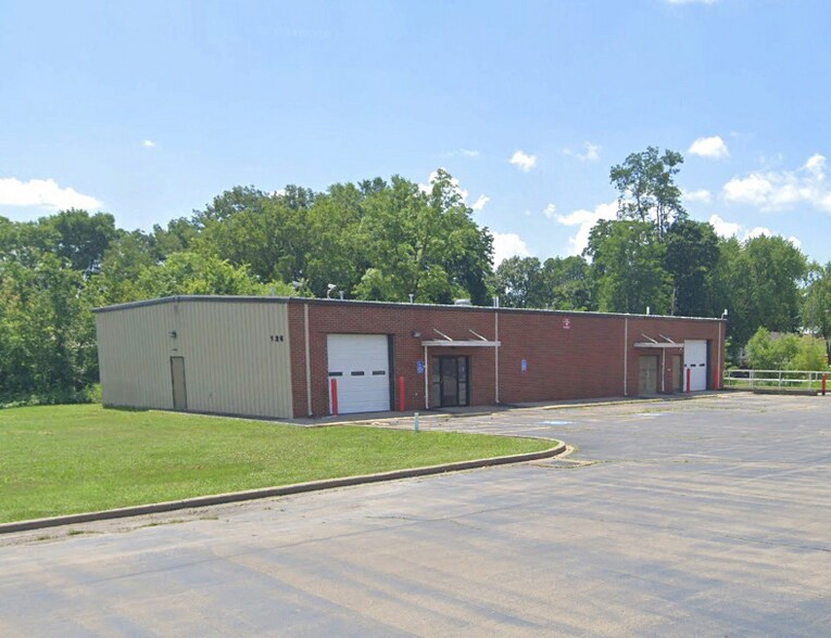 126 E Karsch Blvd, Farmington, MO à louer - Photo du bâtiment - Image 2 de 3