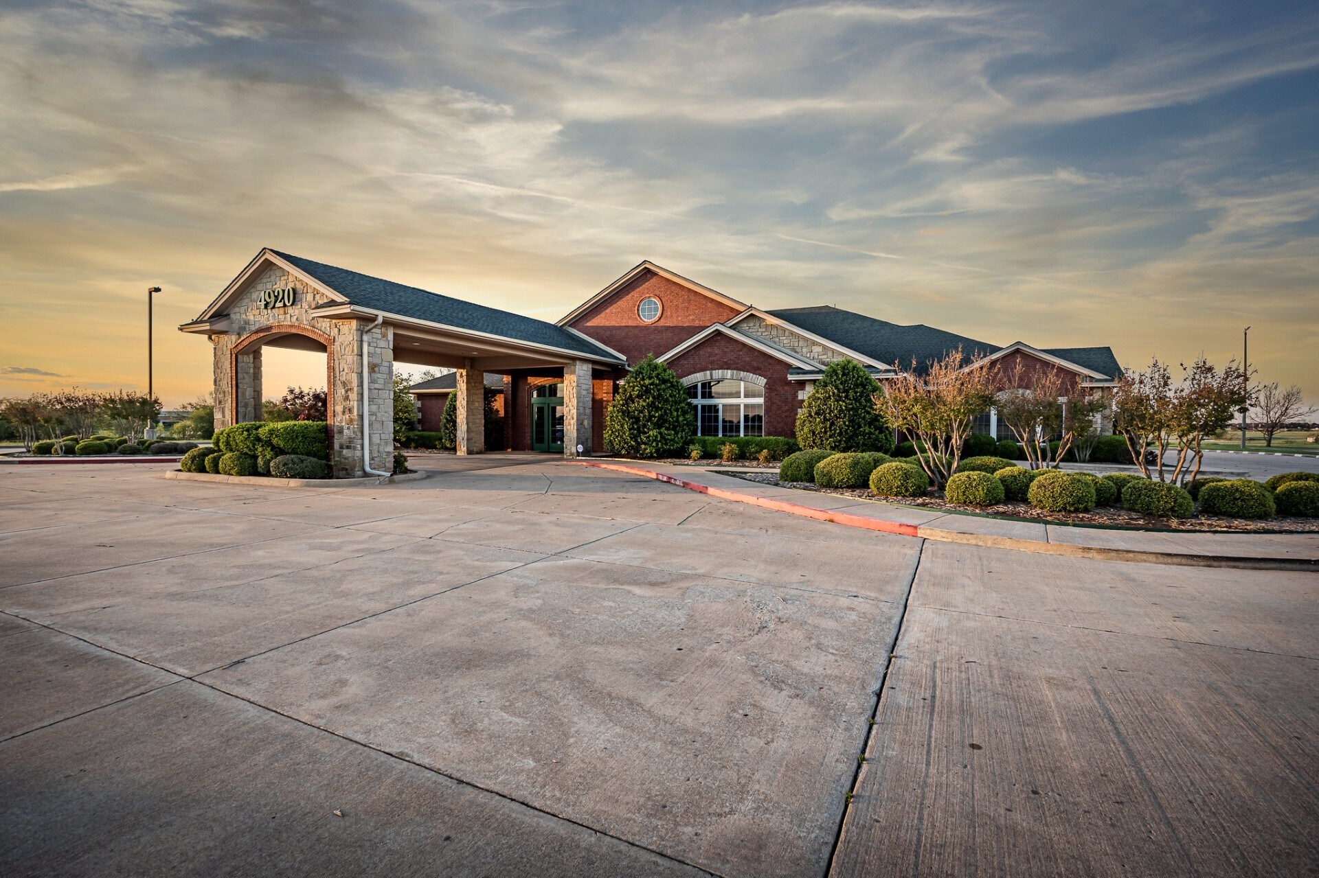 4920 SW Lee Blvd, Lawton, OK à vendre Photo du bâtiment- Image 1 de 20