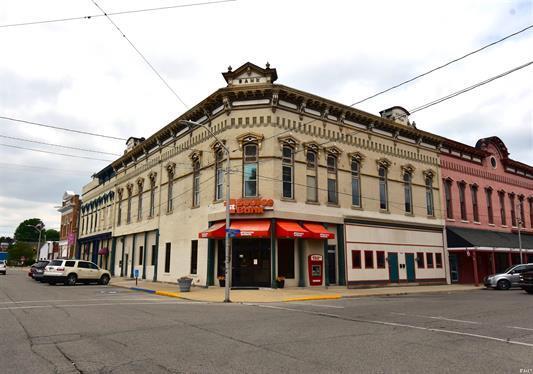 111 N Market St, Winamac, IN for sale - Building Photo - Image 2 of 3