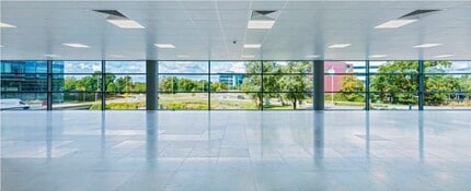 400 South Oak Way, Reading for lease Interior Photo- Image 1 of 3