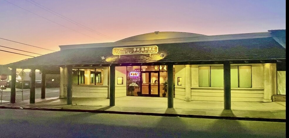 494 Manor Plz, Pacifica, CA à vendre - Photo du bâtiment - Image 2 de 9