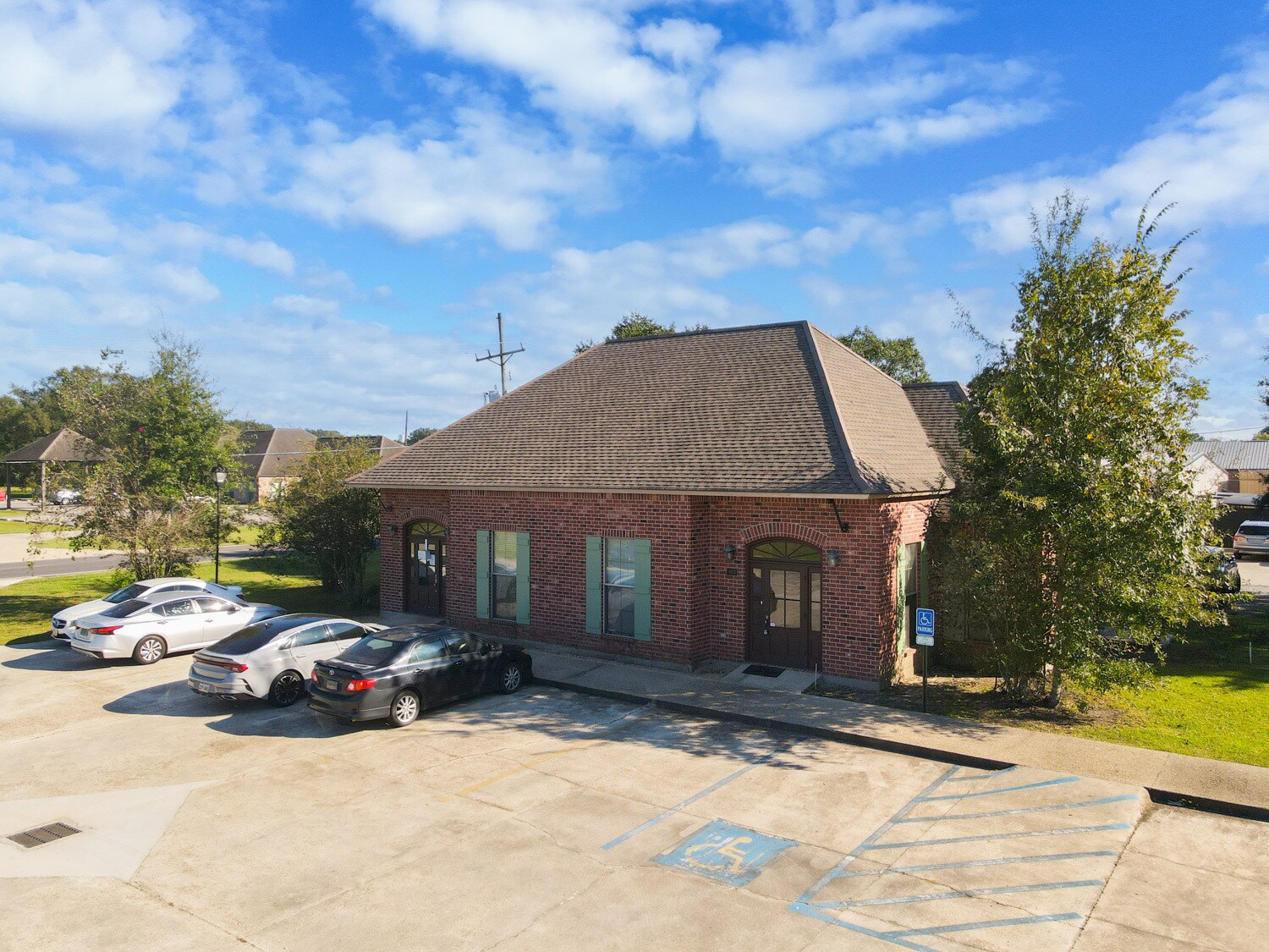 1201 S Purpera Ave, Gonzales, LA for lease Primary Photo- Image 1 of 13