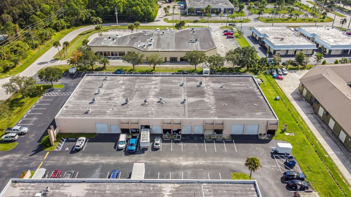 1418-1450 SE Huffman Rd, Port Saint Lucie, FL 34952 - Unit 1360-1362 - - Interior Photo - Image 2 of 9