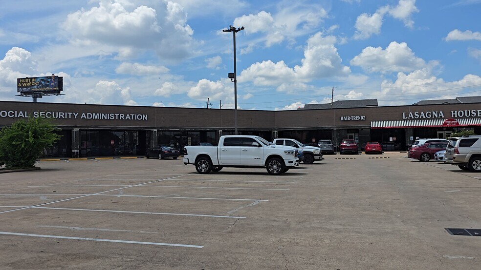 13302-13320 Westheimer Rd, Houston, TX à vendre - Vidéo sur l’inscription commerciale - Image 2 de 10