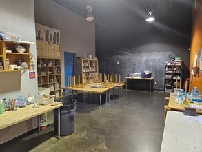 8400 Katy Fwy, Houston, TX for lease Interior Photo- Image 1 of 9