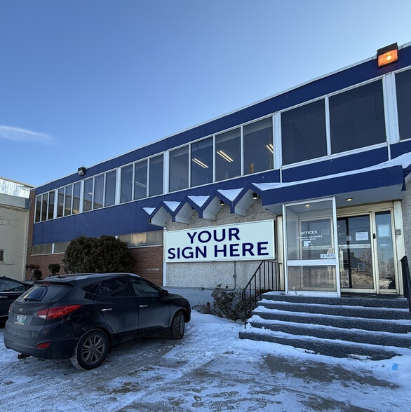 15 Bury St, Winnipeg, MB à vendre - Photo du bâtiment - Image 2 de 24