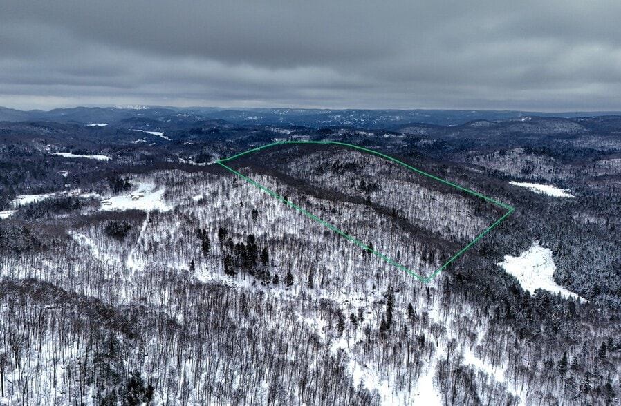 Ch J.-Robin, Saint-adolphe-d'howard, QC for sale - Primary Photo - Image 2 of 4