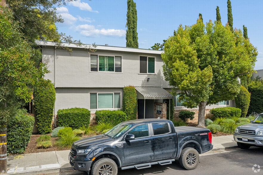 660 Roble Ave, Menlo Park, CA for sale - Building Photo - Image 3 of 11