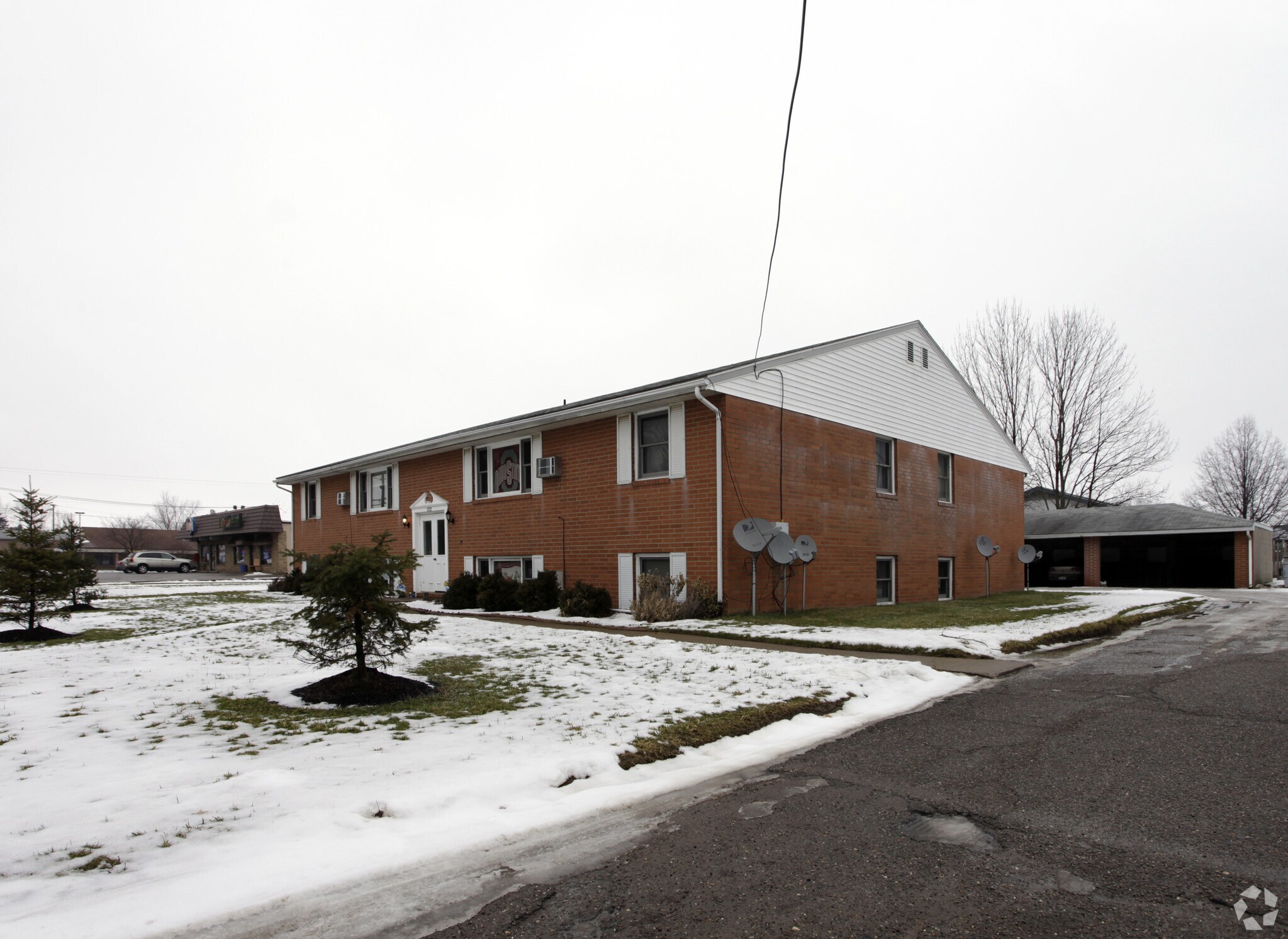 1228-1332 N Chapel St, Louisville, OH à vendre Photo principale- Image 1 de 1