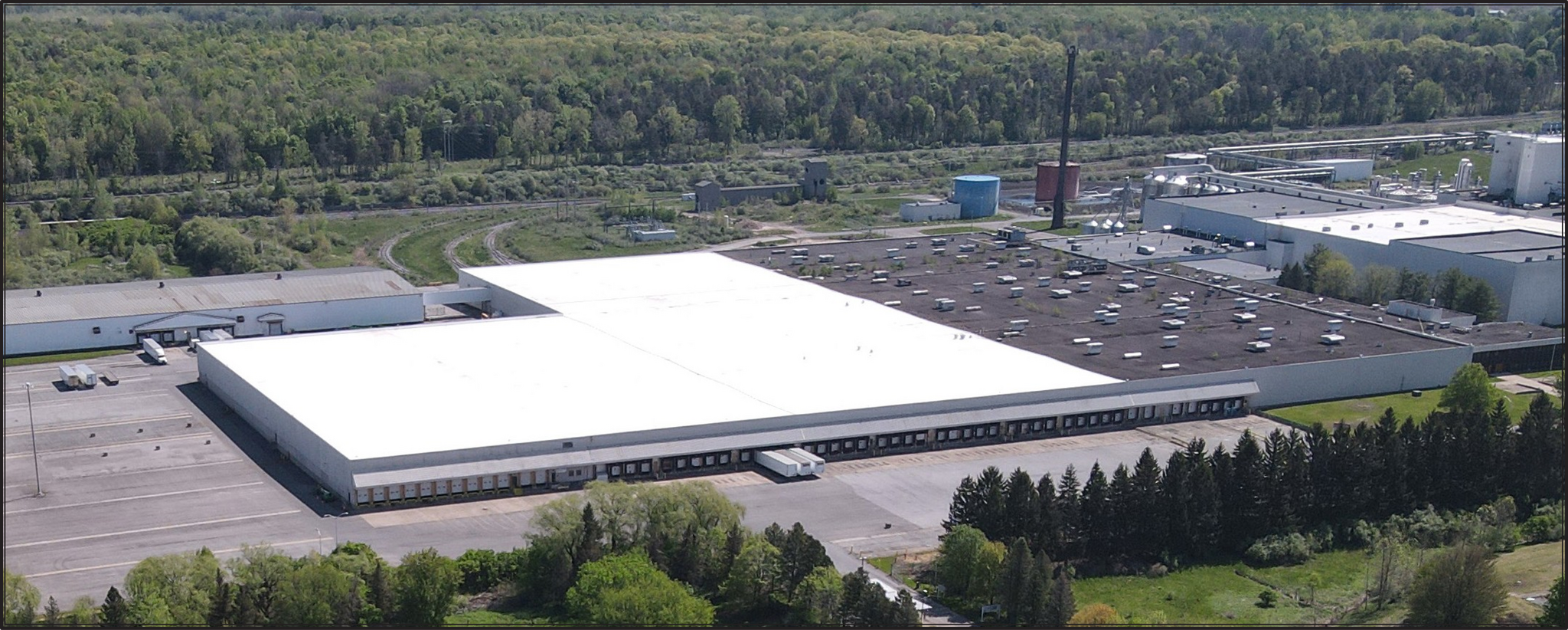 1850 Route 57, Fulton, NY à louer Photo du bâtiment- Image 1 de 8