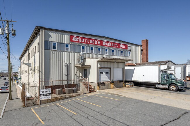 Plus de détails pour 135 Potter St, New Bedford, MA - Bureau, Industriel à louer