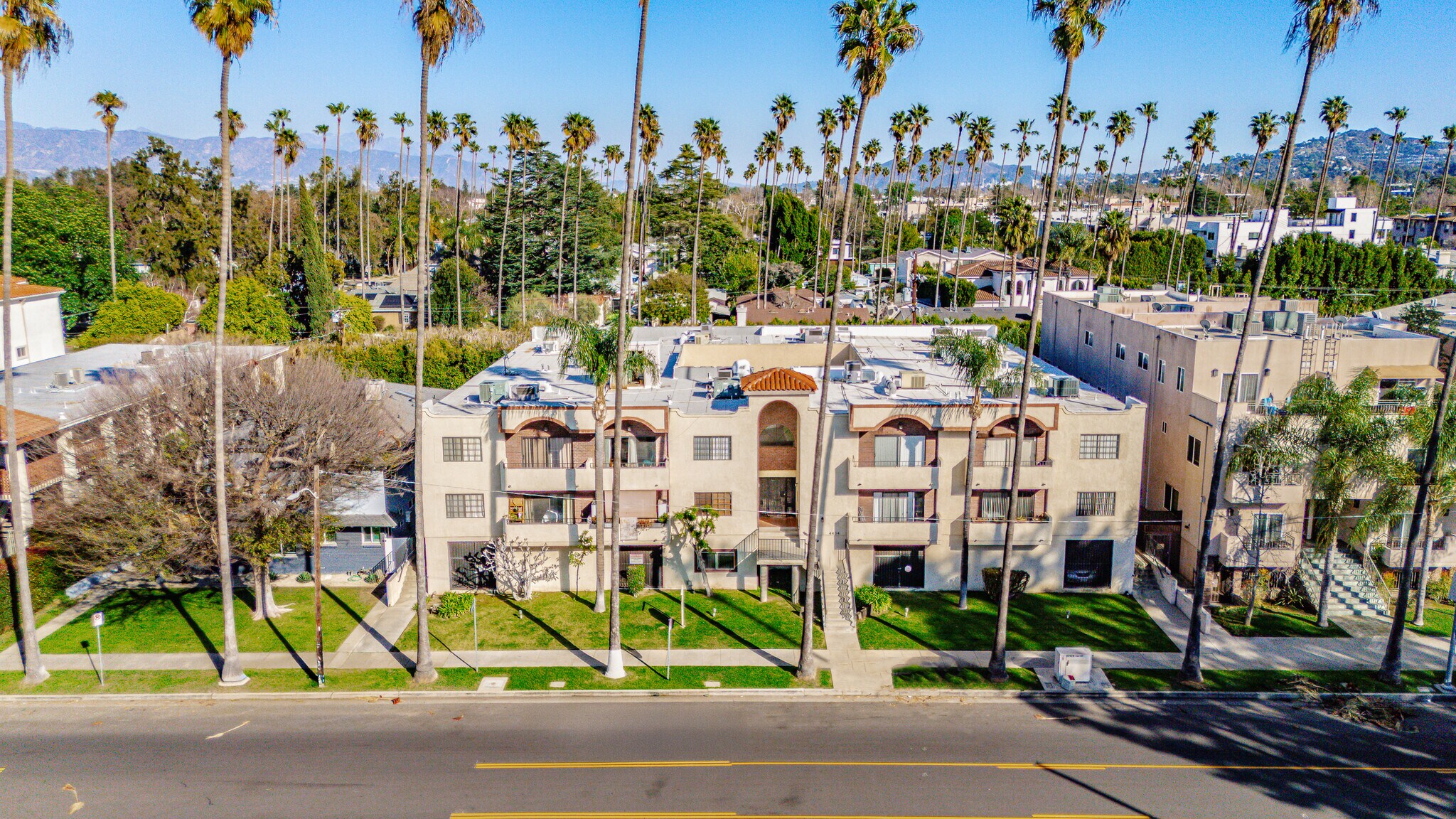 4434 Fulton Ave, Sherman Oaks, CA à vendre Photo du bâtiment- Image 1 de 1