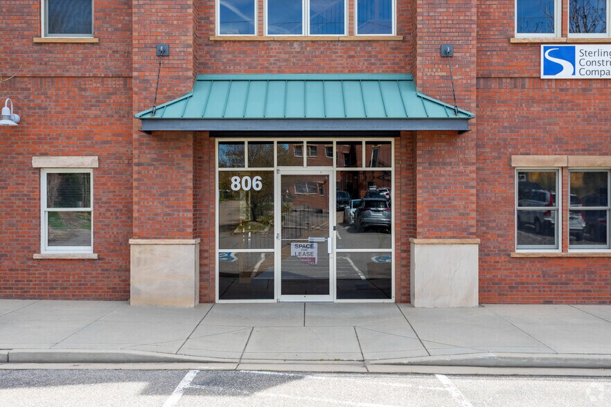 806 S Public Rd, Lafayette, CO à louer - Photo du bâtiment - Image 2 de 3