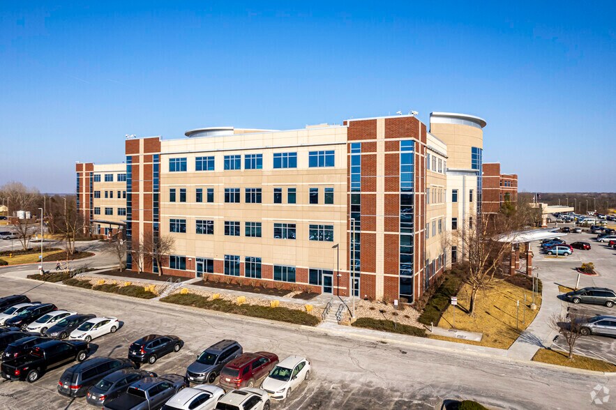 19550 E 39th St, Independence, MO à louer - Photo du bâtiment - Image 3 de 6