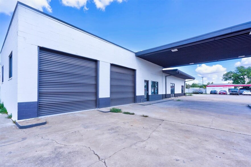 623 N Richmond Rd, Wharton, TX à vendre - Photo du bâtiment - Image 3 de 37