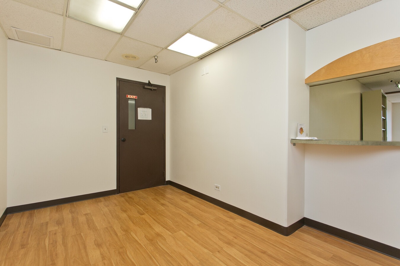 321 N Kuakini St, Honolulu, HI 96817 - Unité 307 - - Photo intérieure - Image 1 of 15