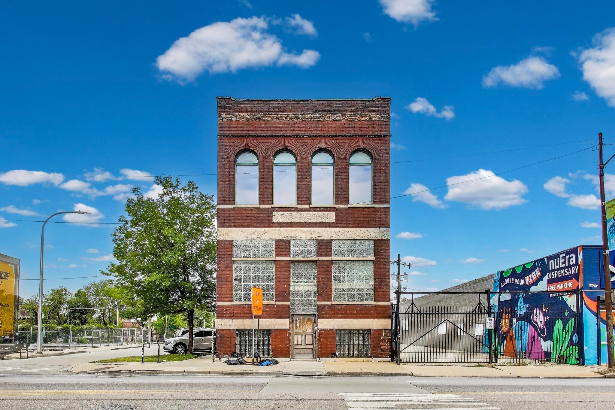 1312 W North Ave, Chicago, IL à vendre Photo du bâtiment- Image 1 de 28