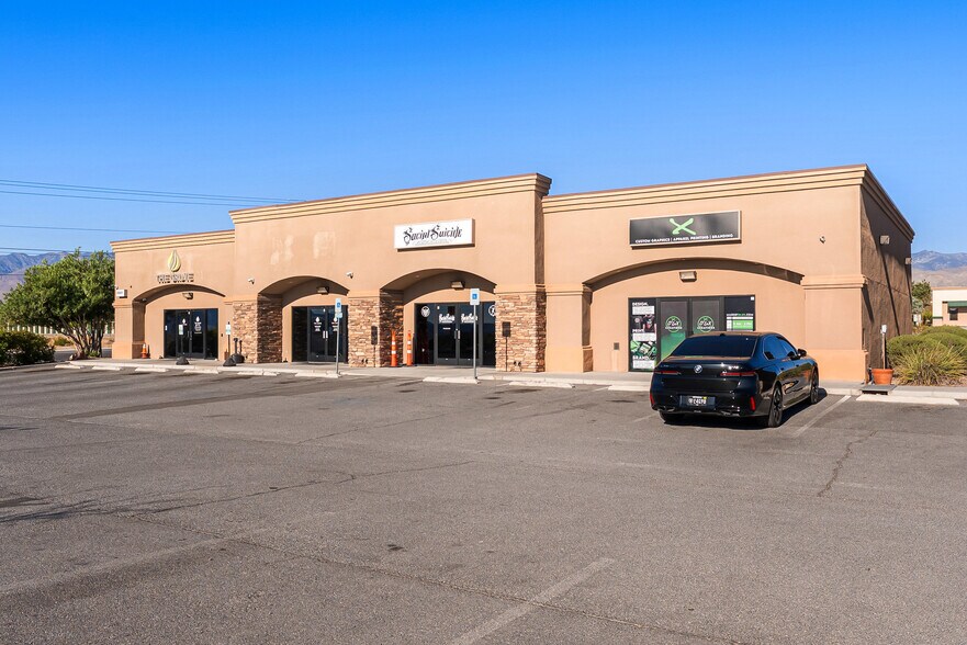 1541 E Basin Ave, Pahrump, NV à vendre - Photo du bâtiment - Image 3 de 6