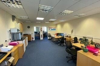 Mitre Way, Battle for lease Interior Photo- Image 1 of 9