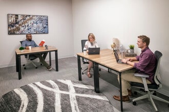 5440 W 110th St, Overland Park, KS à louer Photo intérieure- Image 2 de 2