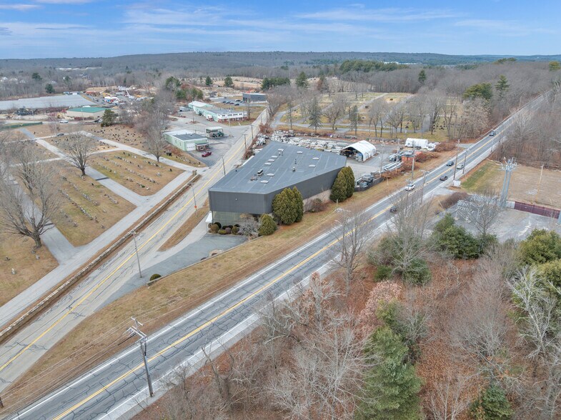 2 Old Worcester Rd, Webster, MA à vendre - Photo du bâtiment - Image 3 de 29