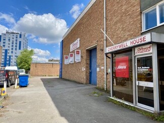 Plus de détails pour Tamian Way, Hounslow - Industriel à vendre