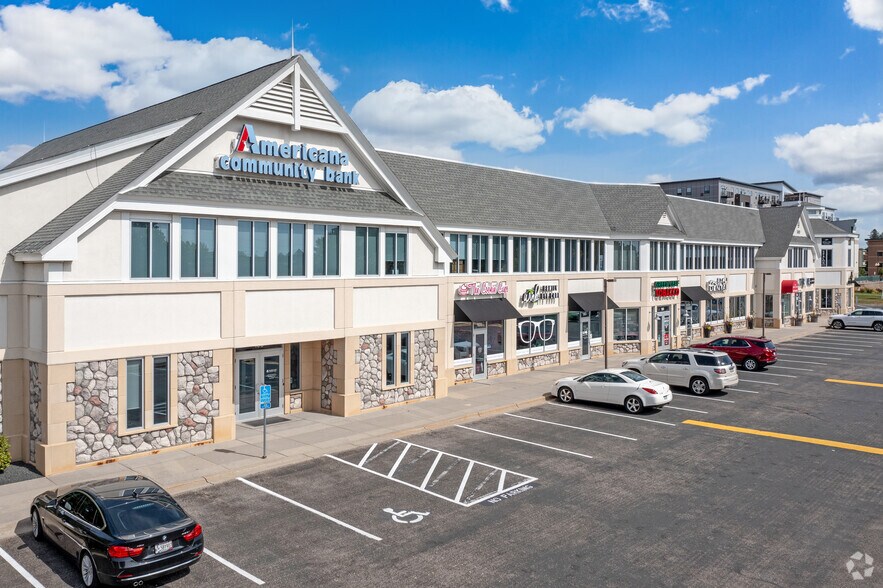 580-600 Market St, Chanhassen, MN à louer - Photo du bâtiment - Image 2 de 7