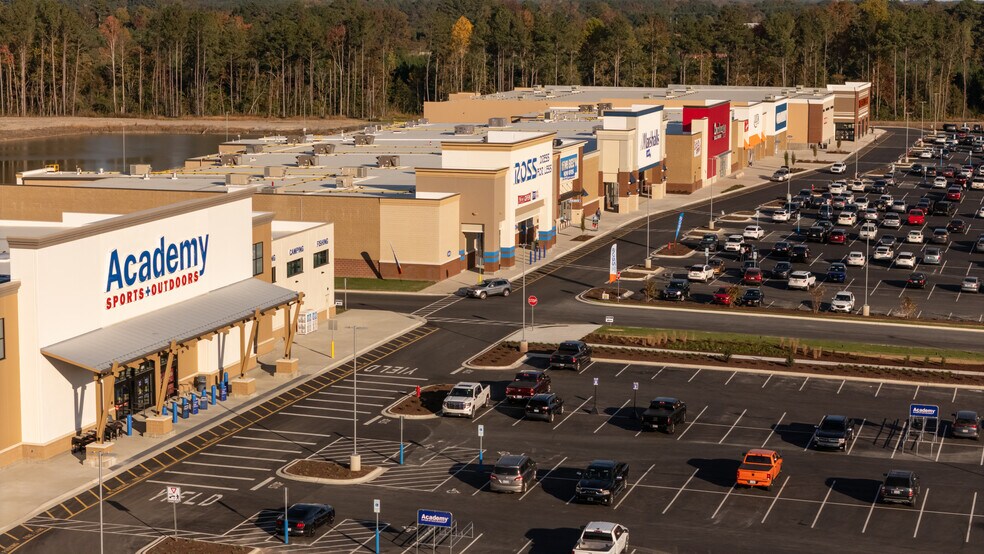 Intersection of I-95 & Hwy 70, Selma, NC à louer - Aérien - Image 3 de 5
