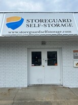 StoreGuard Self Storage - Services immobiliers commerciaux