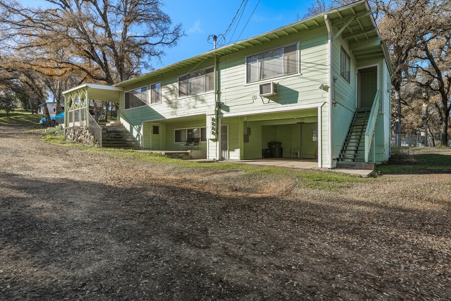 14840 Valley Ave, Clearlake, CA à vendre - Photo du bâtiment - Image 2 de 39