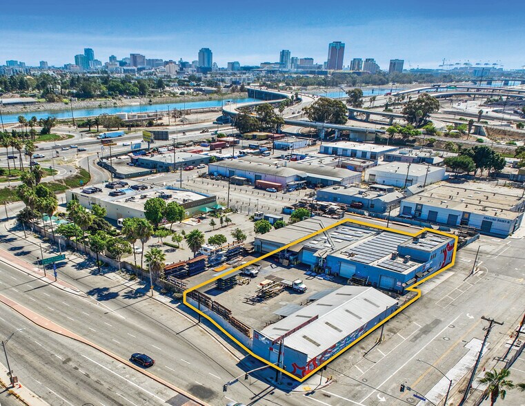 1368 W Anaheim St, Long Beach, CA à vendre - Photo du bâtiment - Image 2 de 2