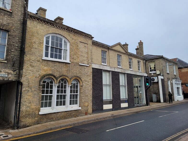 4 Bridge St, Thetford à louer - Photo du bâtiment - Image 1 de 2