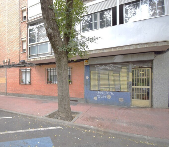 Retail in Alcalá de Henares, Madrid for lease - Building Photo - Image 1 of 3