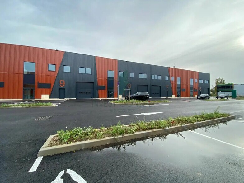 Flex dans SAINT-OUEN-L'AUMONE à louer - Photo du bâtiment - Image 1 de 8