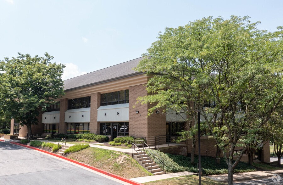 7130 Minstrel Way, Columbia, MD à louer - Photo du bâtiment - Image 2 de 5