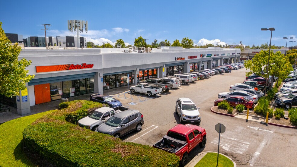770-840 S Harbor Blvd, Santa Ana, CA à louer - Photo du bâtiment - Image 2 de 6