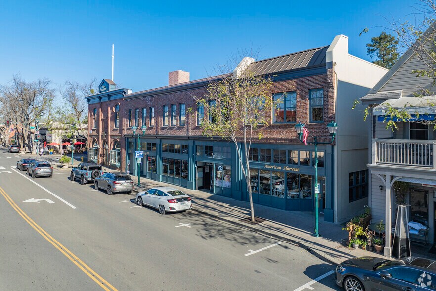 438-450 Main St, Pleasanton, CA à louer - Photo du bâtiment - Image 2 de 7