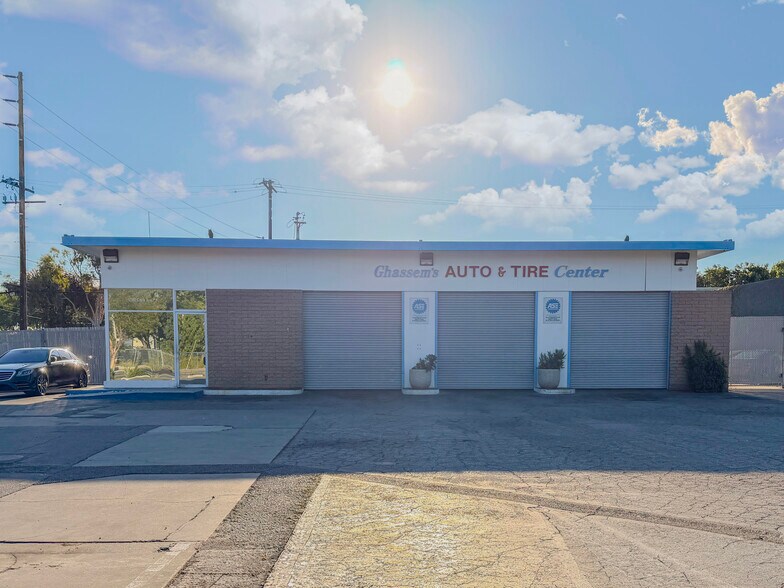 1780 Clark Ave, Long Beach, CA à vendre - Photo du bâtiment - Image 3 de 26