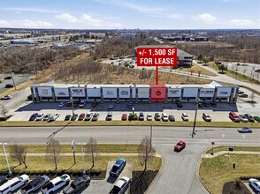 2308 Southeast 28th St, Bentonville, AR à louer Photo intérieure- Image 1 de 18