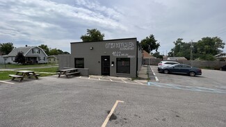 Plus de détails pour 4022 Shelby St, Indianapolis, IN - Vente au détail à vendre