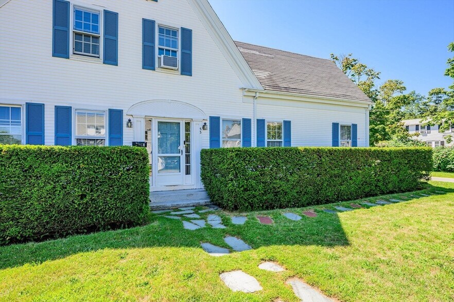 53 School St, Hyannis, MA à vendre - Photo du bâtiment - Image 2 de 38