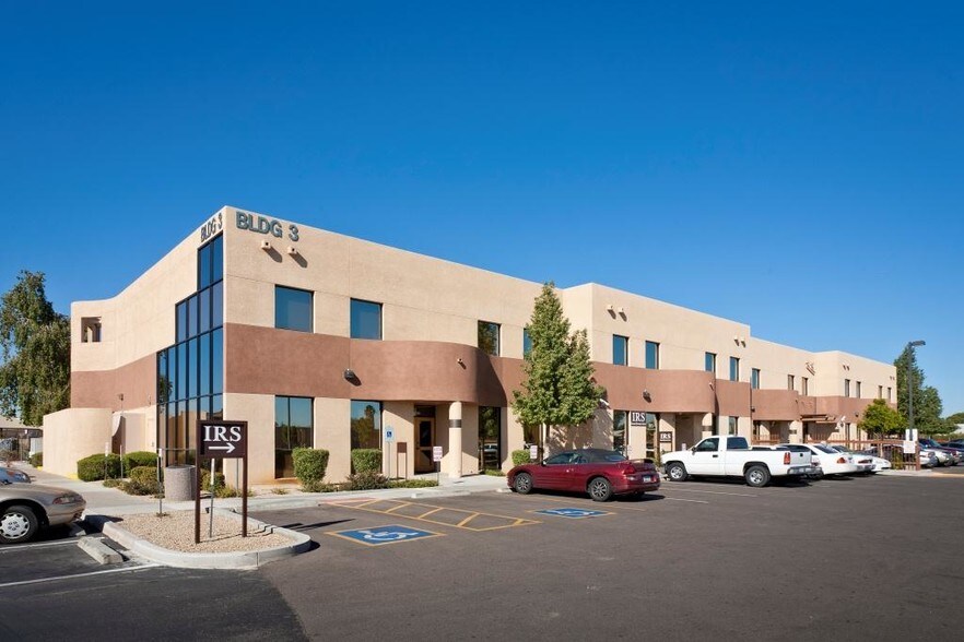 1818 E Southern Ave, Mesa, AZ à louer - Photo du bâtiment - Image 2 de 9